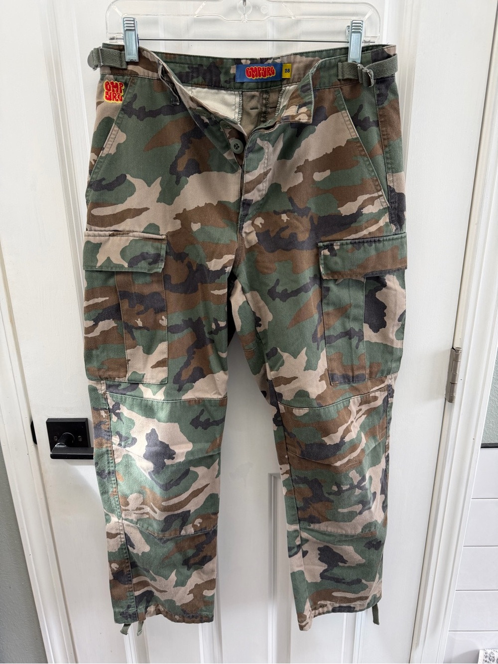 Empyre Men's Camo Cargo Pants in Woodland Green EUC - Picture 2 of 4